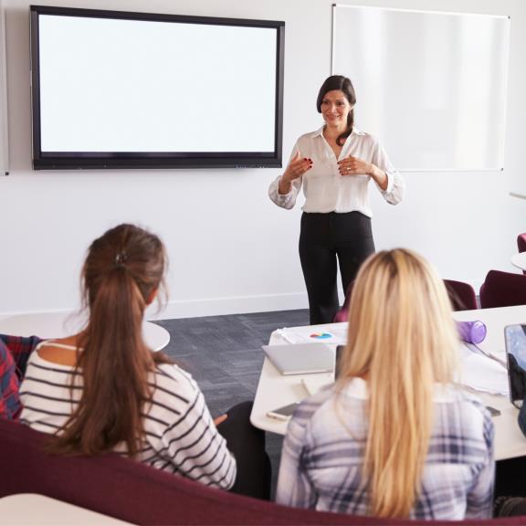 Universities, a hub is launched to innovate teaching