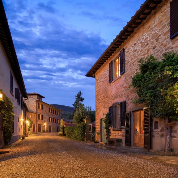 Qual è la soddisfazione degli utenti sui servizi di raccolta e igiene urbana in Toscana?