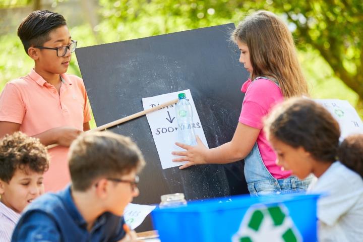 E-learning to Promote Climate and Gender Justice in Schools