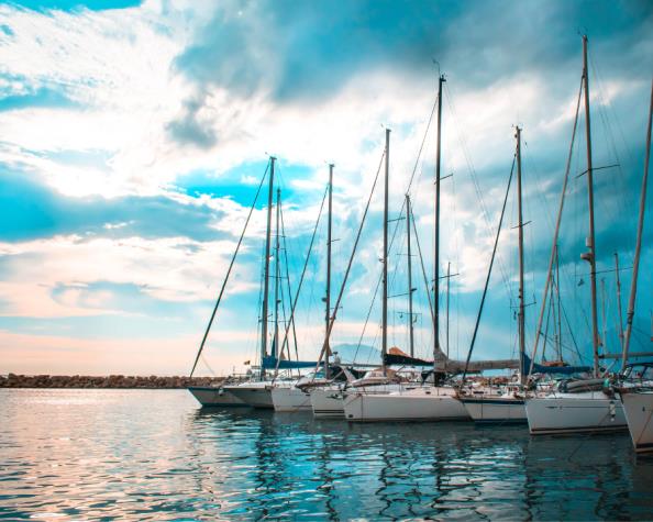 Un’opportunità di collaborazione pubblico-privato per un approccio sostenibile all’economia del mare Un’opportunità di collaborazione pubblico-privato per un approccio sostenibile all’economia del mare